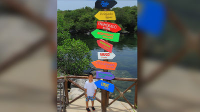 Mateo visited Xel-ha park during a summer vacation to Mexico.