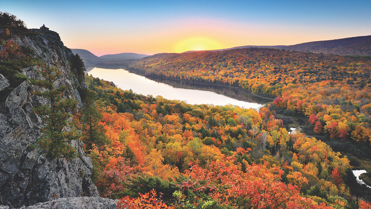Lake of the Clouds is one of Michigan’s most photographed places.