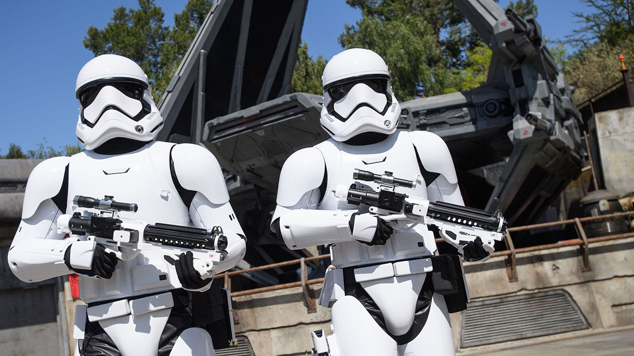 A Review of Disneyland's Brand-New Star Wars: Galaxy's Edge