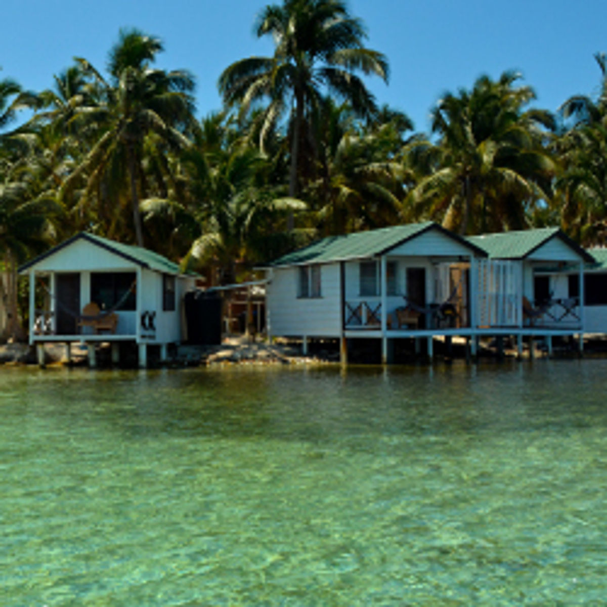 tobacco caye paradise lodge An Inside Look at Lodge-to-Lodge Kayaking in Belize