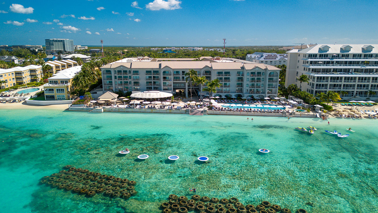 Review Grand Cayman Marriott Resort TravelAge West   GCMarriottAerial 