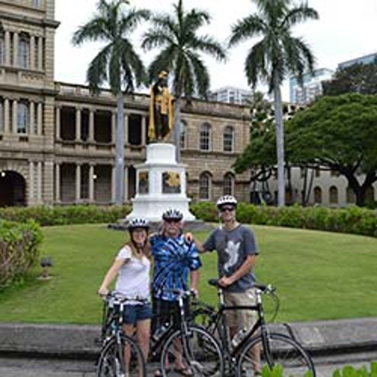 Roll Through Honolulu With Pedal Bike Tours TravelAge West