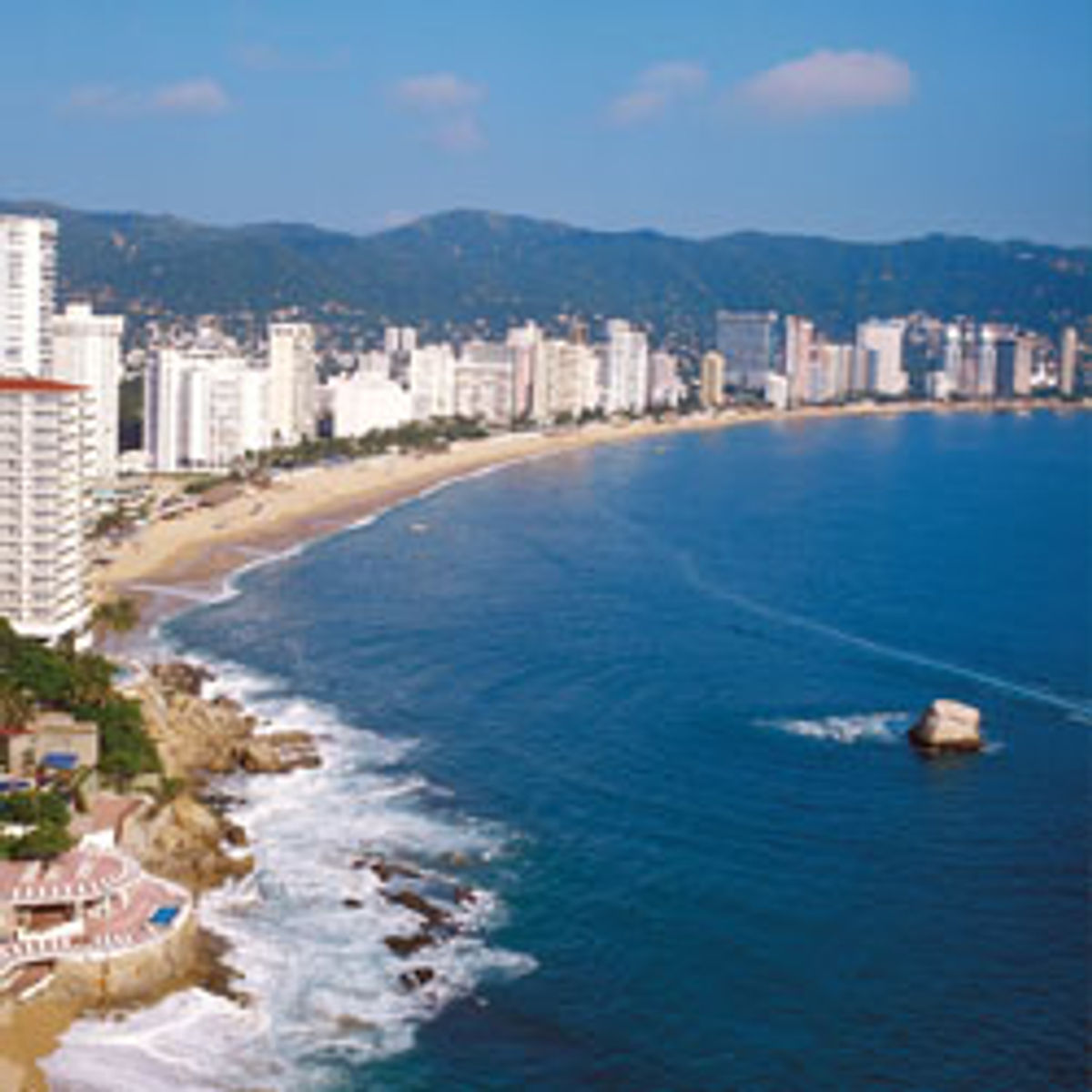 10 Things You Need to Know About Acapulco | TravelAge West