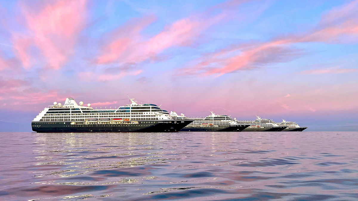 Regent Seven Seas Cruises - Navigate The World – Miami to Miami (133 days)
