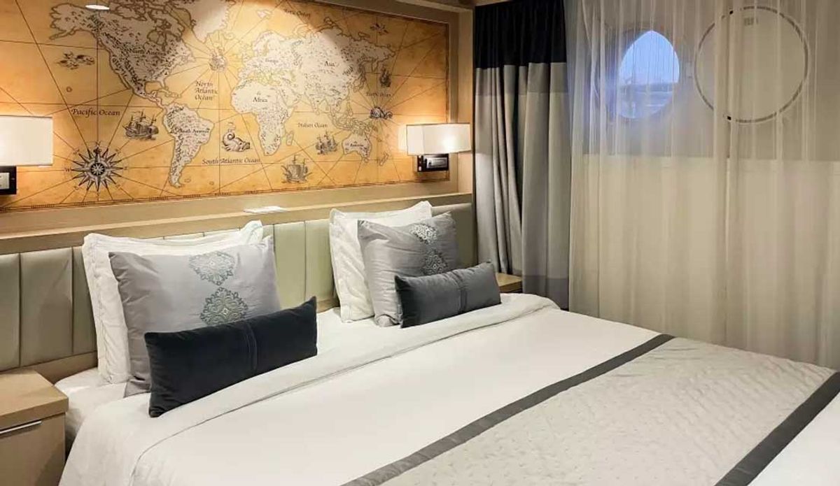 Solo Cabins and Options for Single Expedition Cruise Travelers