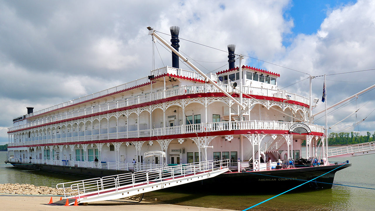American Queen Voyages Pulls Out of the Great Lakes and Refocuses