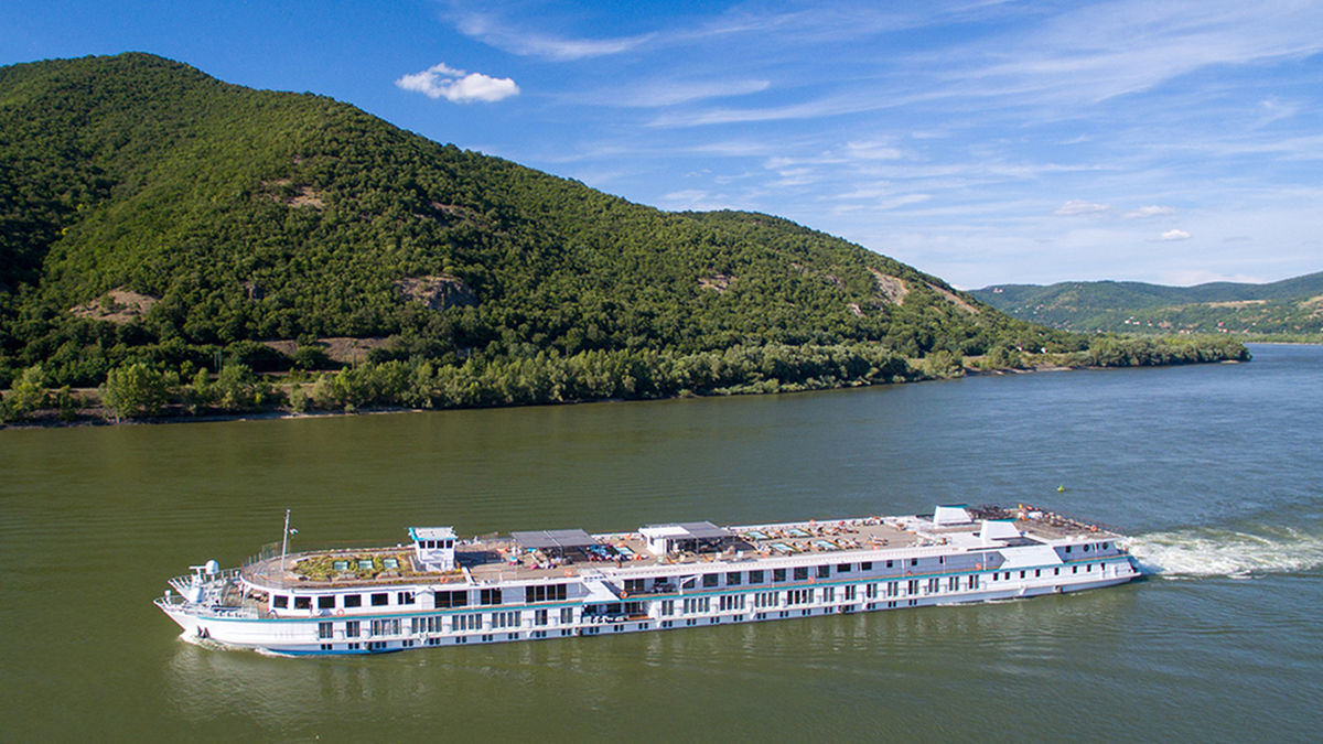 Riverside Luxury Cruises and Jerne Launch Platform for Travel Advisor Fam Trips