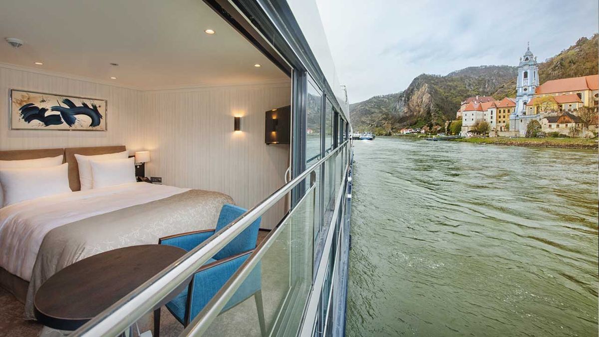 Review Avalon View TravelAge West