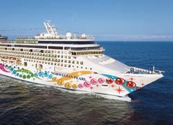 Norwegian Jewel// (C) 2010 NCL