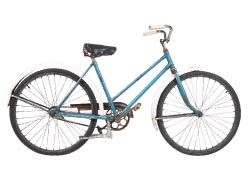 Clients can cycle around Killarney. // © 2011 istockphotos
