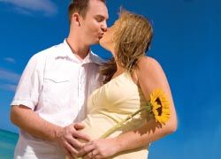 Babymoons are the perfect way for a couple to bond before the baby.  // © 2012 Thinkstock