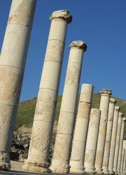 The ancient ruins of Beit Shean // (C) 2010 Harold Hutchings