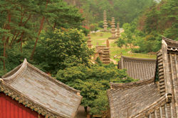 Ujusa Temple // (c) Fred Gebhart