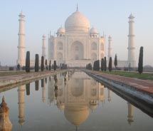 Sunrise Trip to the Taj Mahal. // © 2012 Janeen Christoff Sunrise Trip to the Taj Mahal. // © 2012 Janeen Christoff