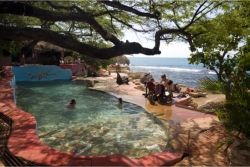 Jamaica's South Coast, Jakes // (c) 2009