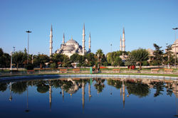 Istanbul’s Blue Mosque is emblematic of the city’s East meets West culture. // (c) Ming-yen Hsu
