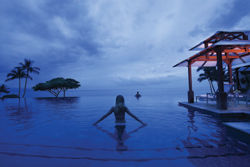 The Maluhia, a new infinity-edge pool at Wailea Beach Marriott Resort & Spa // (c) Wailea Beach Marriott Resort & Spa