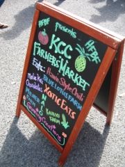 The weekly KCC Farmers’ Market has become a major destination for thousands of foodies, locals and visitors. // © Deanna Ting 2010