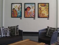 Vintage Frank McIntosh paintings can be found at The Royal Hawaiian’s Tower Wing. // © Deanna Ting
