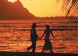 Ever since the film “South Pacific,” couples have been coming to Kauai for romance. // © 2010 Kauai Visitors Bureau