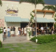 Line of people outside Sansei restaurant, Hawaii's Big Island. // © 2010 Sansei