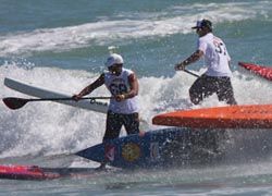 Paddleboarders competing in the Battle of the Paddle. // © 2010 Pat Huber
