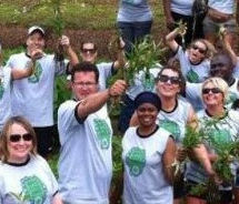 YPS members volunteered to restore the currently fallow land in Heeia uli into a working agricultural landscape. // © 2012 Mike Ertmer