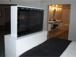 One bedroom suite at the Mirage // (c) 2009
