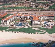 Hilton Los Cabos Beach & Golf Resort offers a golf getaway starting at $294 per night with the Golf Around Package // © 2012 Hilton Los Cabos Beach & Golf Resort
