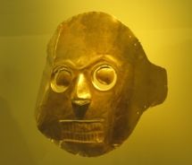 The Museo de Oro features artifacts from Colombia’s pre-Hispanic era // © 2011 Monica Poling The Museo de Oro features artifacts from Colombia’s pre-Hispanic era // © 2011 Monica Poling