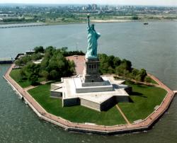 Lady Liberty to Reopen Crown // (c) 2009