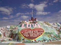 Salvation Mountain // (c) 2010 