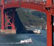 The Red & White Fleets sails under the Golden Gate Bridge // (c) Red & White Fleet