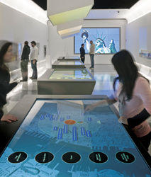 The newly renovated NYC Information Center goes high-tech. // (c) Albert Vecerka/Esto