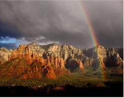 Snoopy Rock // (c) 2010 L'Auberge de Sedona