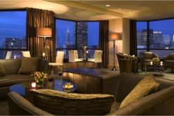 The Club Lounge at the Parc 55 Hotel offers stunning views of San Francisco // (c) 2010