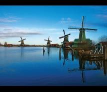 Volendam, The Netherlands // © 2011 Nathan DePetris, PRIDE Travel