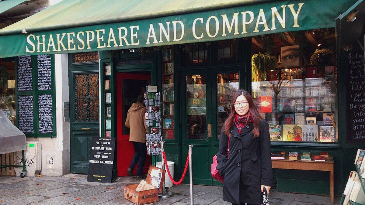 An Evening at Shakespeare and Company « Paris Insights – The Blog