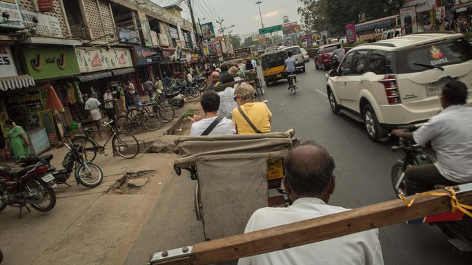 Delhi Day Tour: Cycle Qutab Minar and Meharuli (half day) Delhi Day Tour: Cycle Qutab Minar and Meharuli (half day)