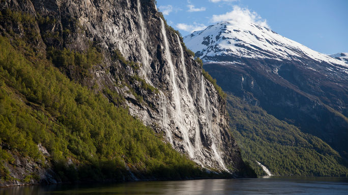 Explore the Norwegian Fjords and Scottish Highlands Explore the Norwegian Fjords and Scottish Highlands