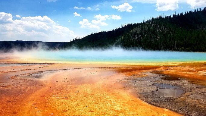 National Parks Family Journey: Yellowstone and Grand Teton National Parks Family Journey: Yellowstone and Grand Teton