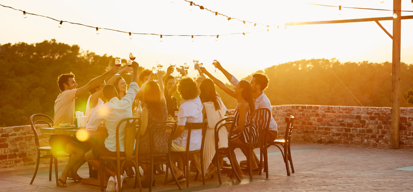 Image: A Kensington Tours private group enjoys an intimate dinner.  (Photo Credit: Kensington Tours)