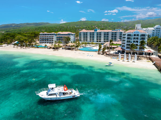 Sandals Dunn's River. Sandals Dunn's River.