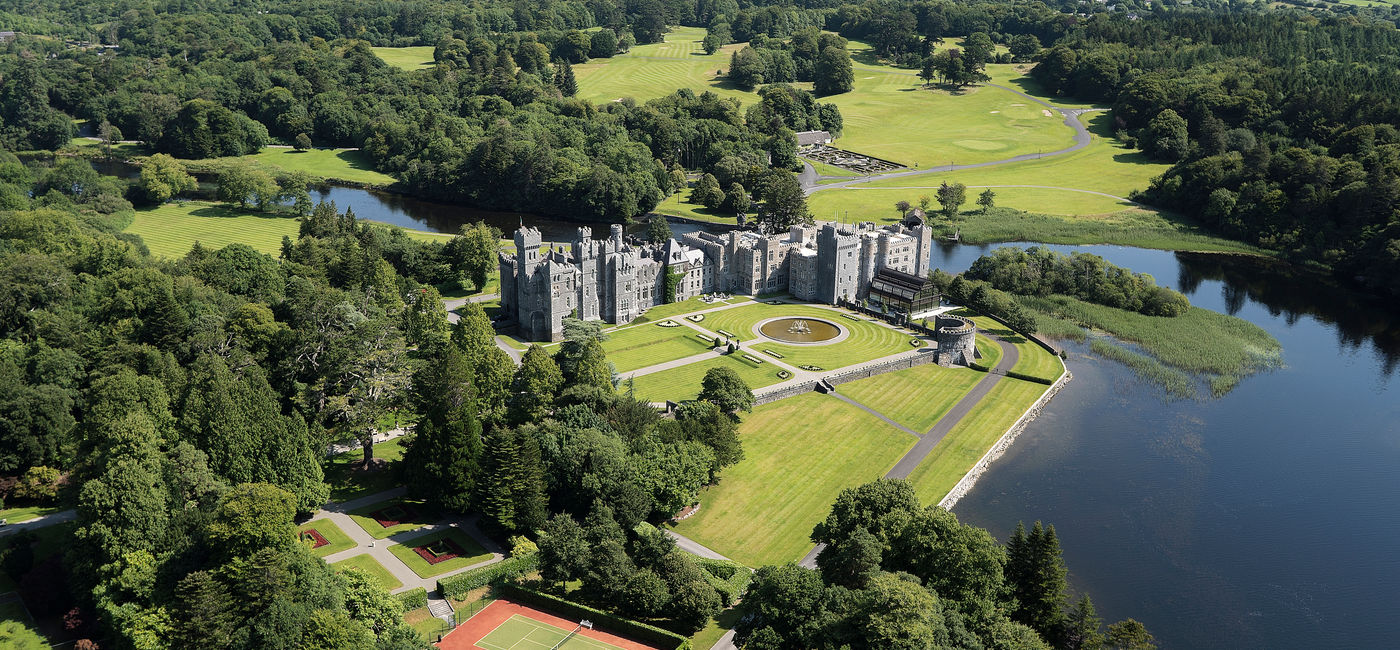 Image: Vue aérienne du château historique d’Ashford, aujourd’hui hôtel de luxe (Source: Red Carnation Hotels)