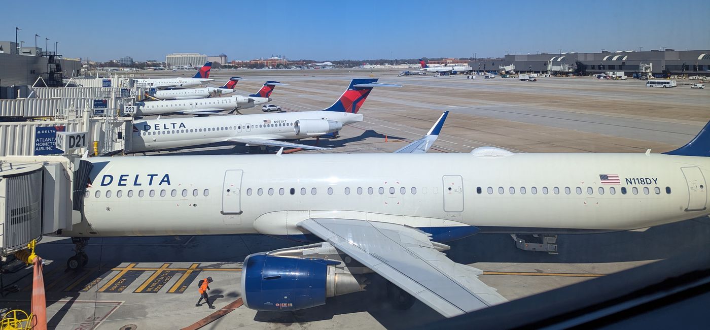Image: Delta Airlines planes (Photo Credit: Eric Bowman)