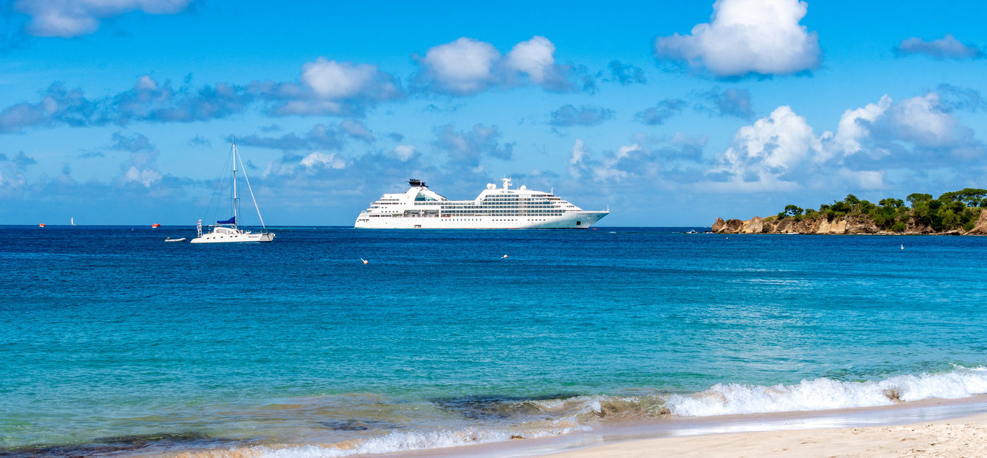 Image: Seabourn Odyssey in Caribbean. (photo via Seabourn Media)