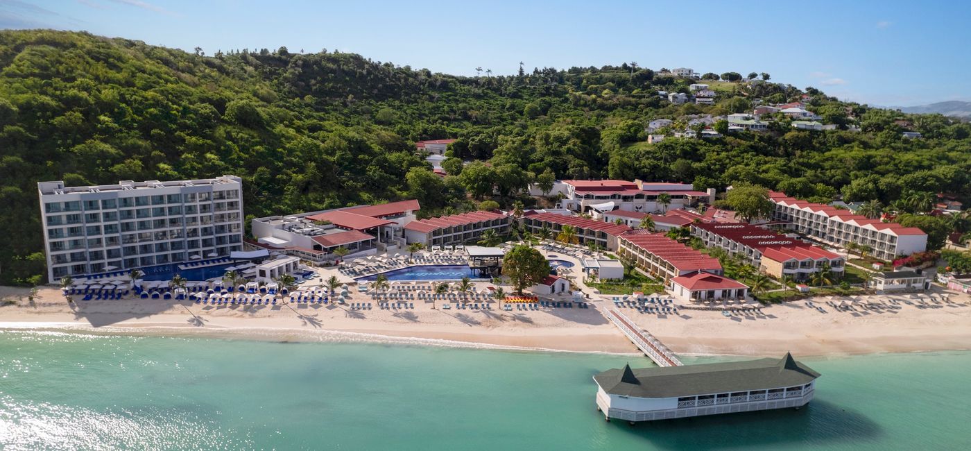 Image: Royalton CHIC Antigua. (Photo Credit: Marriott International)