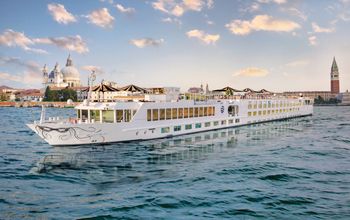 Uniworld Boutique River Cruises, venice river cruise, italy river cruise, la venezia, river cruise ships