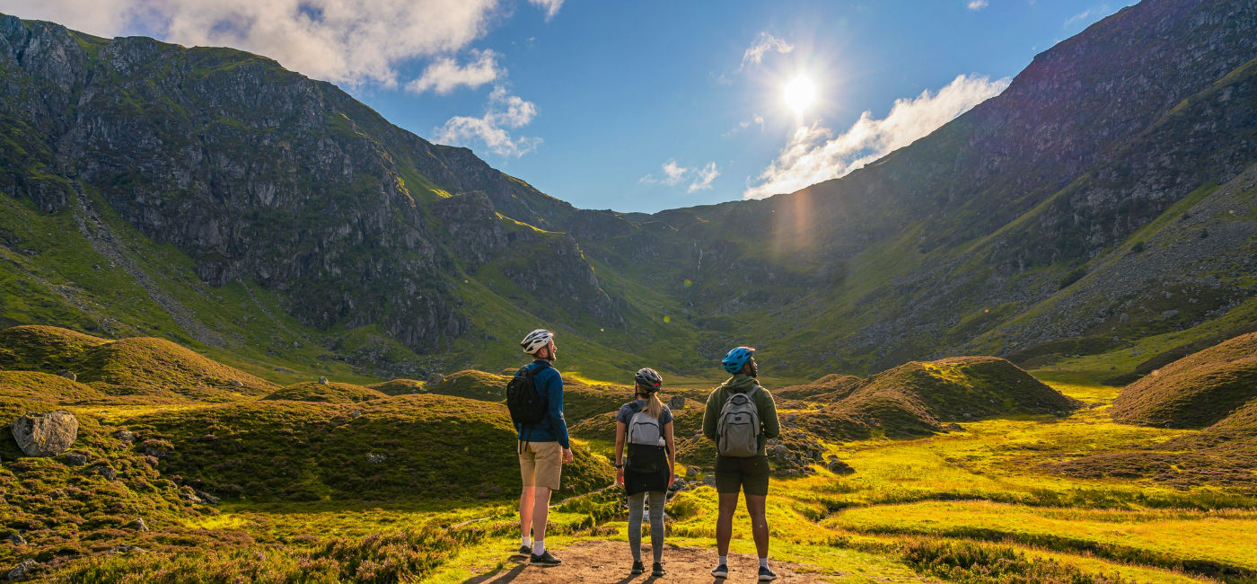 Image: Bikers admire the Scottish landscape. (Photo Credit: VisitScotland)