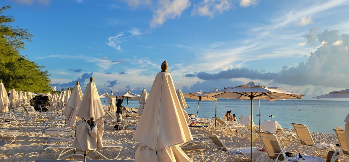 Image: Tourism to the Cayman Islands continues to grow. (Photo Credit: Brian Major)